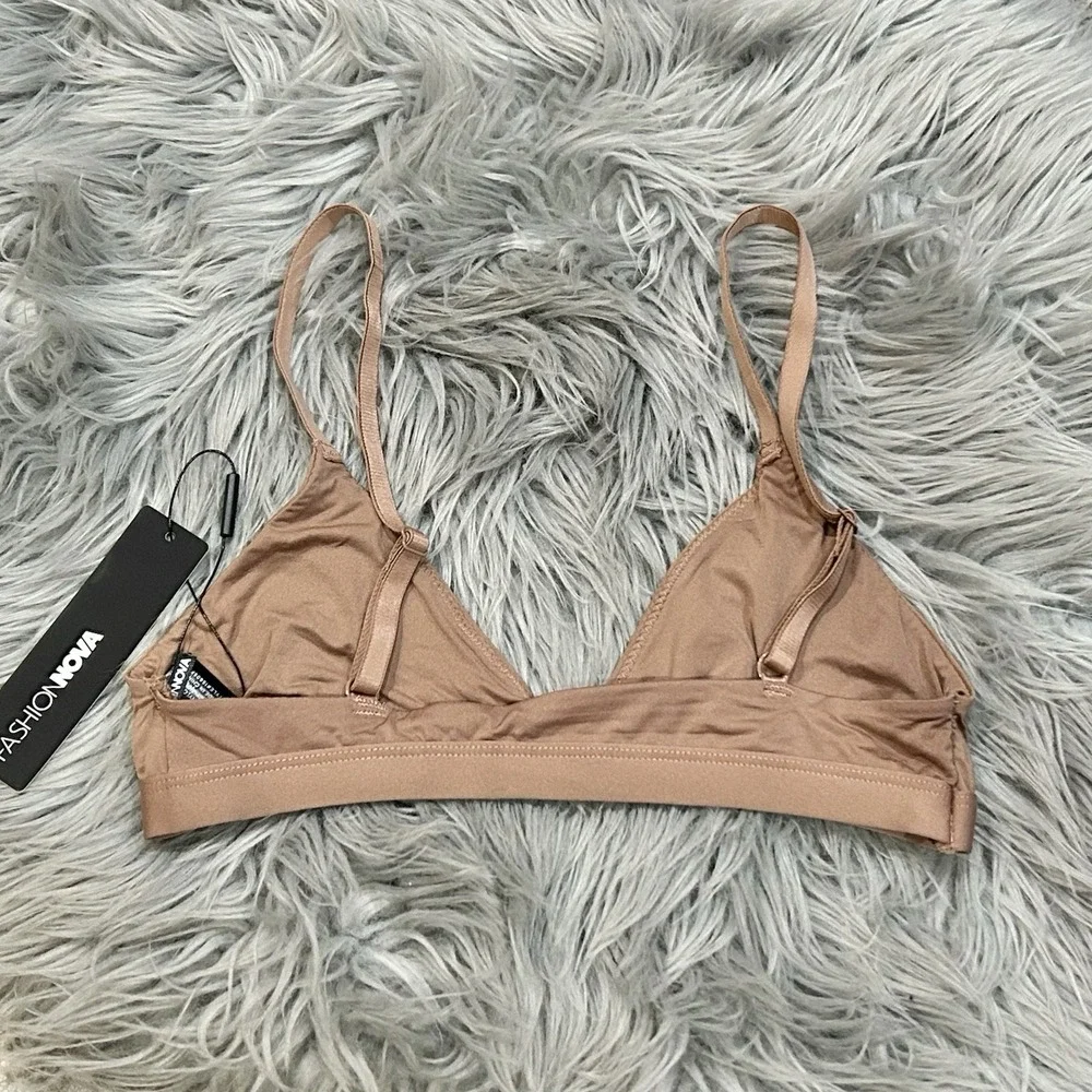 Fashion Nova Light As A Feather Microfiber Triangle Bralette - Mocha Size‎ Small
